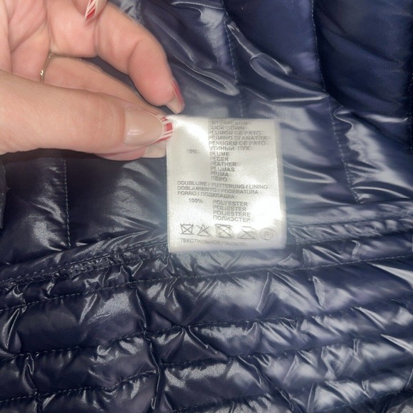 Devernois, French Black and Gray Women's Puffer Jacket - Picture 10 of 10